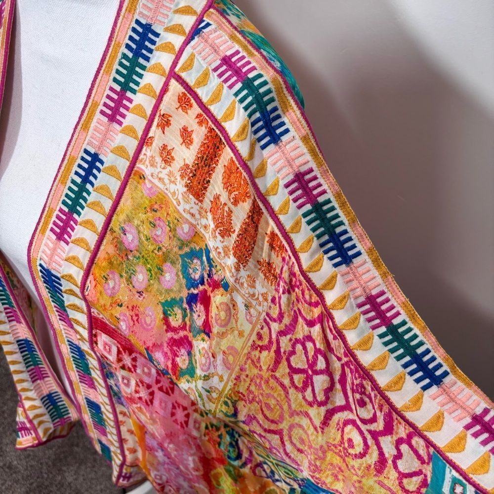Tolani Raelyn hibiscus Kimono NEW with tags One Size embroidered, abstract, boho - Picture 4 of 15